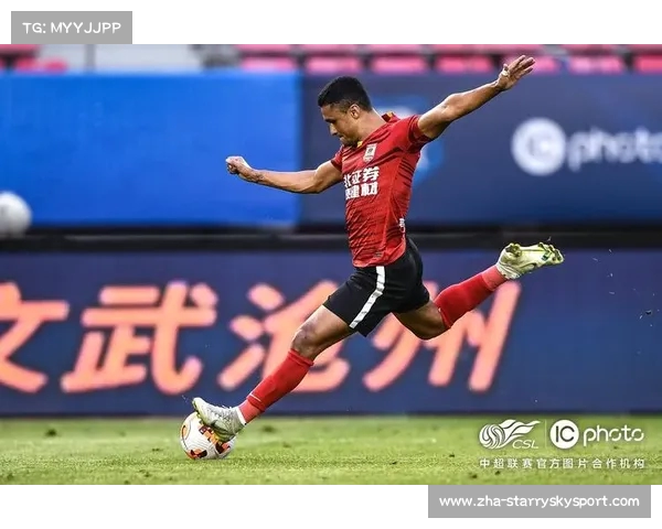 亚泰将士2025净月基地首训 谭龙热情激励队友迎寒冷挑战